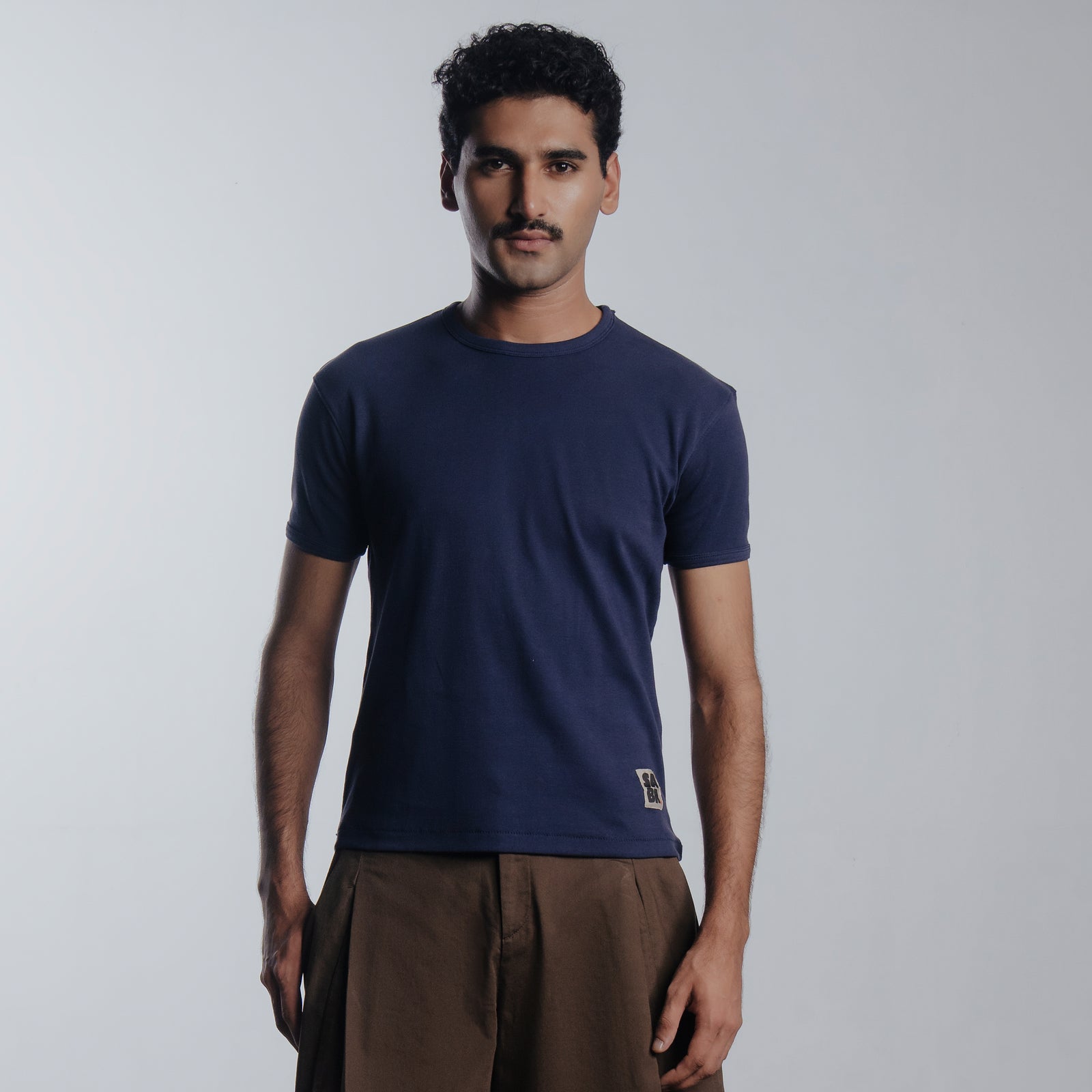 Article 111 // Slim Cropped Shirt