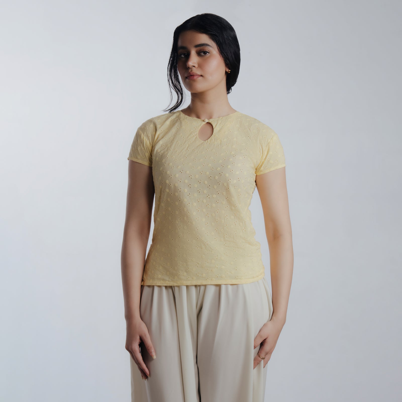 Article 116 // Chikankari Top