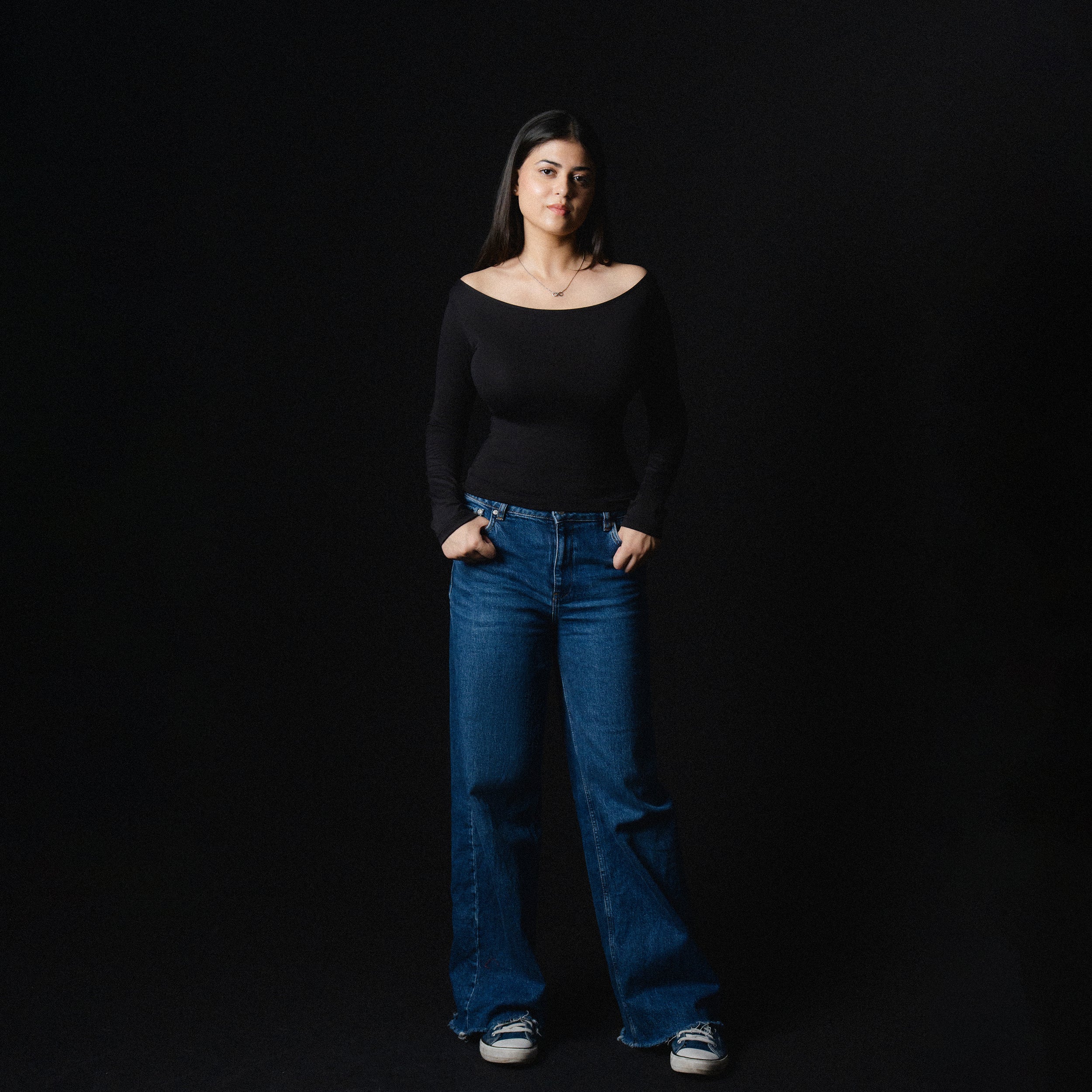 Article 061 // Scoopneck Full Sleeves Top