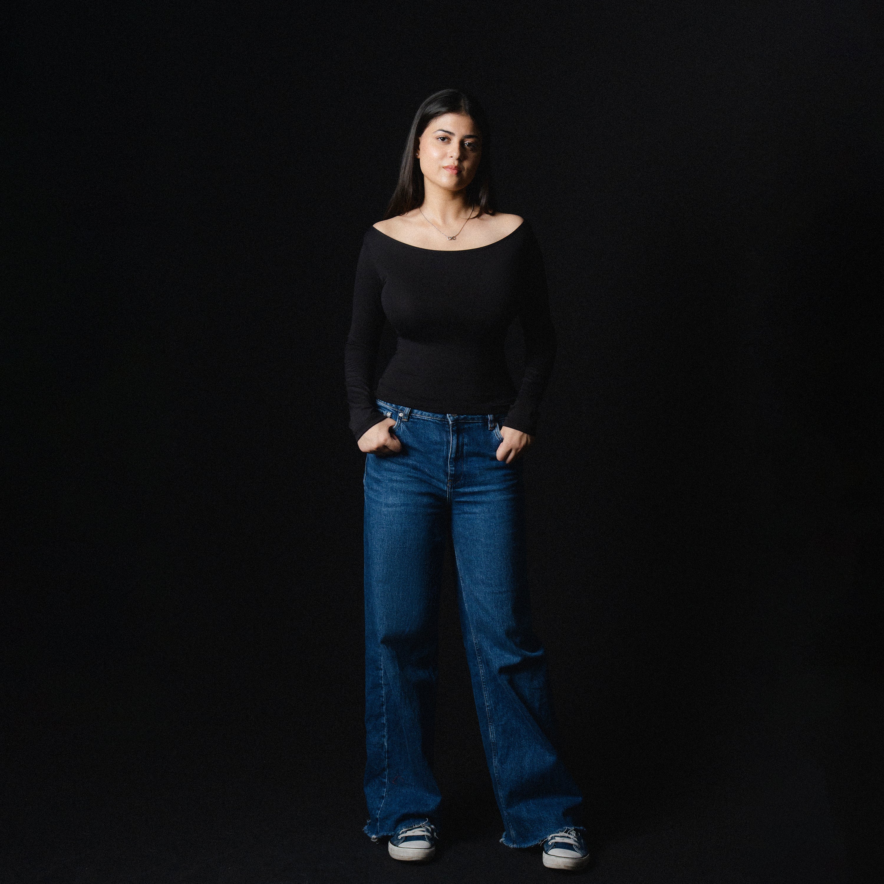 Article 061 // Scoopneck Full Sleeves Top