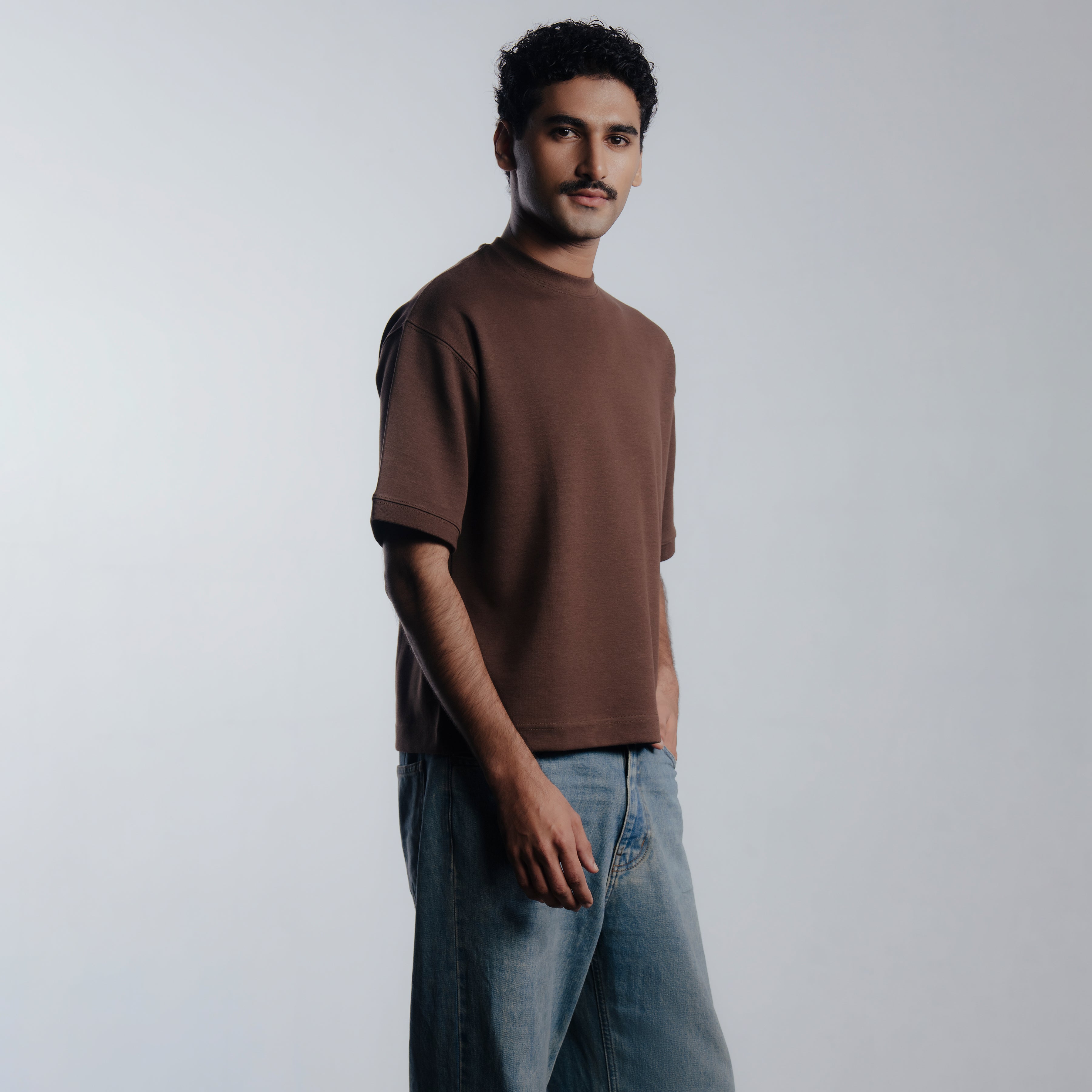Article 109 // oversized compact sweatshirt