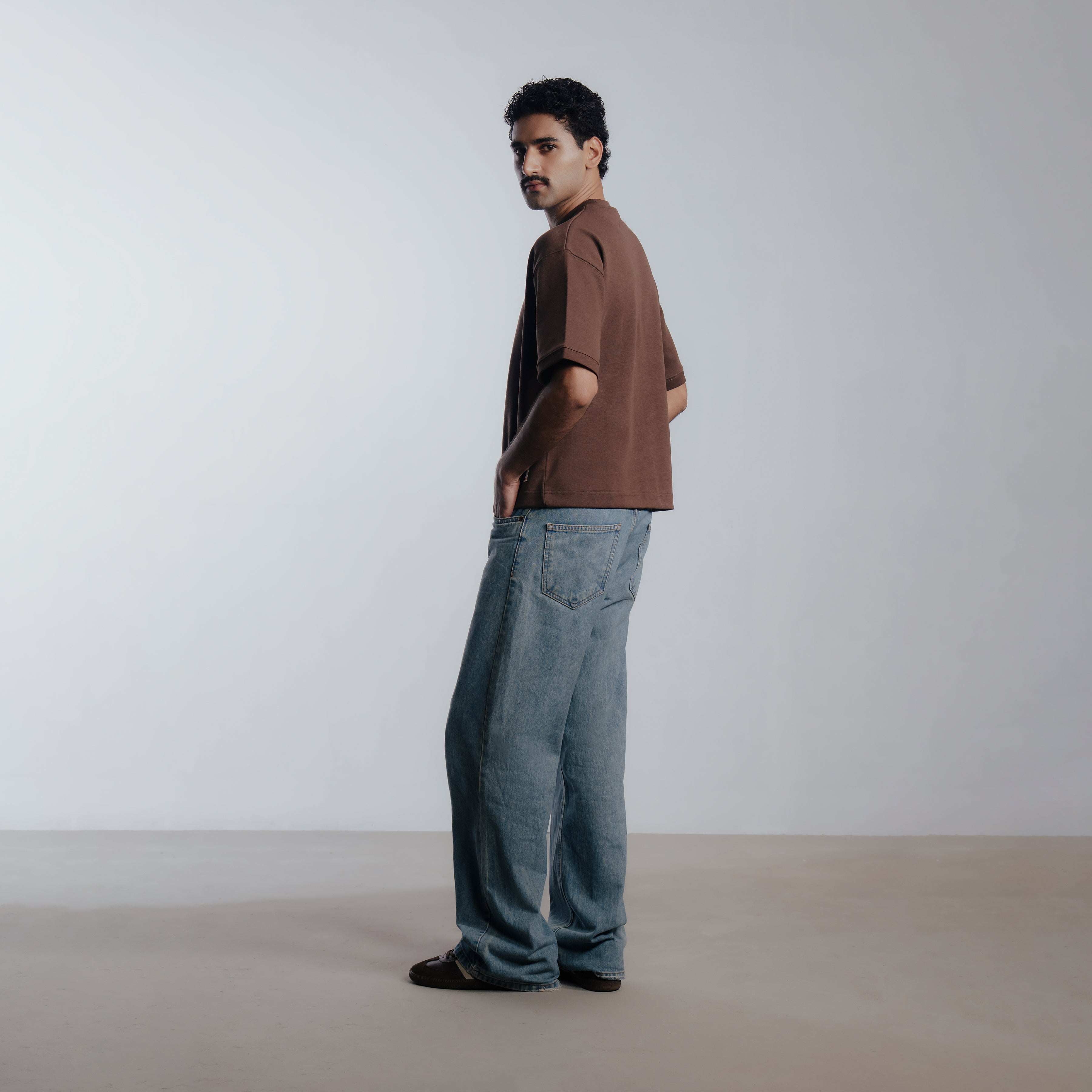 Article 109 // oversized compact sweatshirt