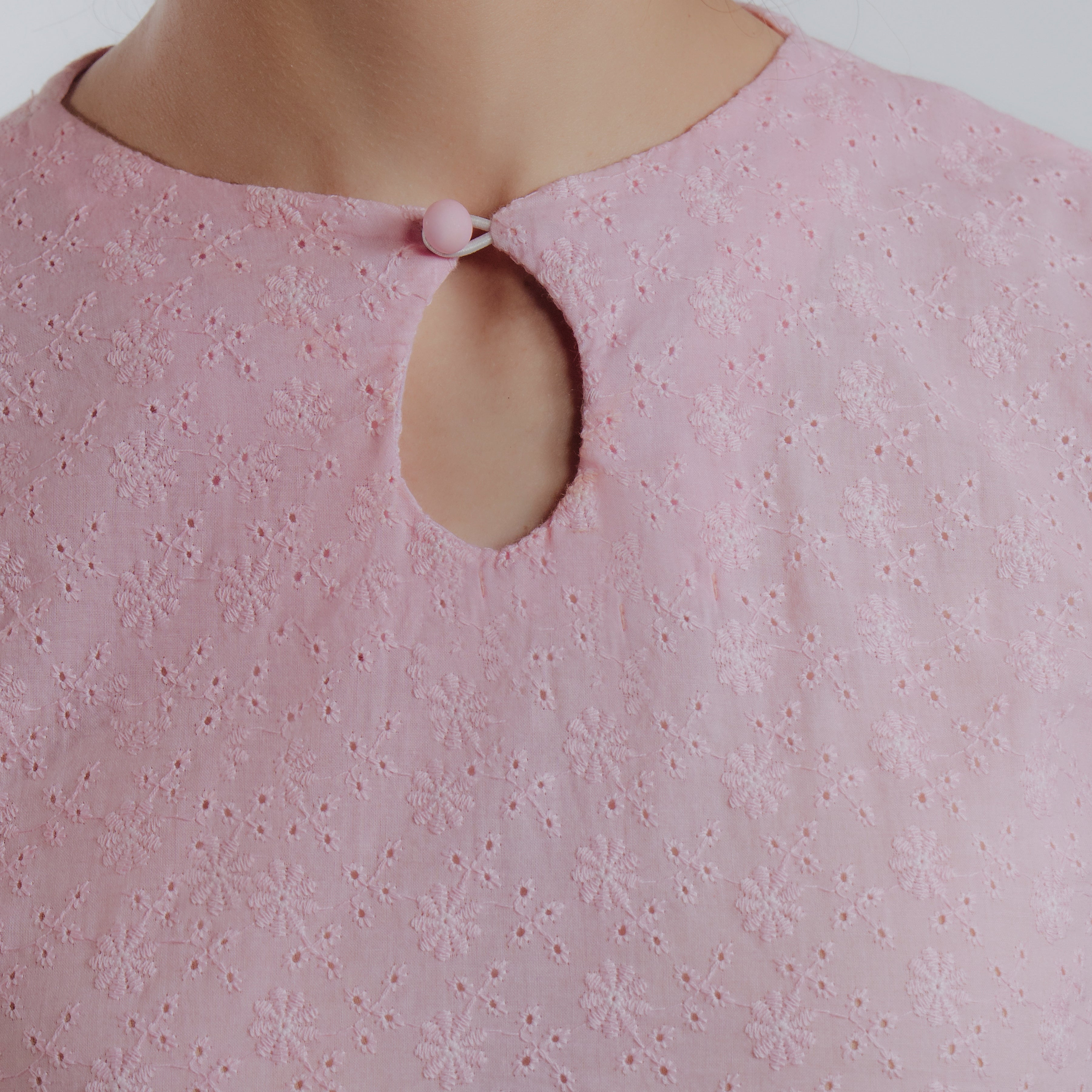 Article 115 // Chikankari Top