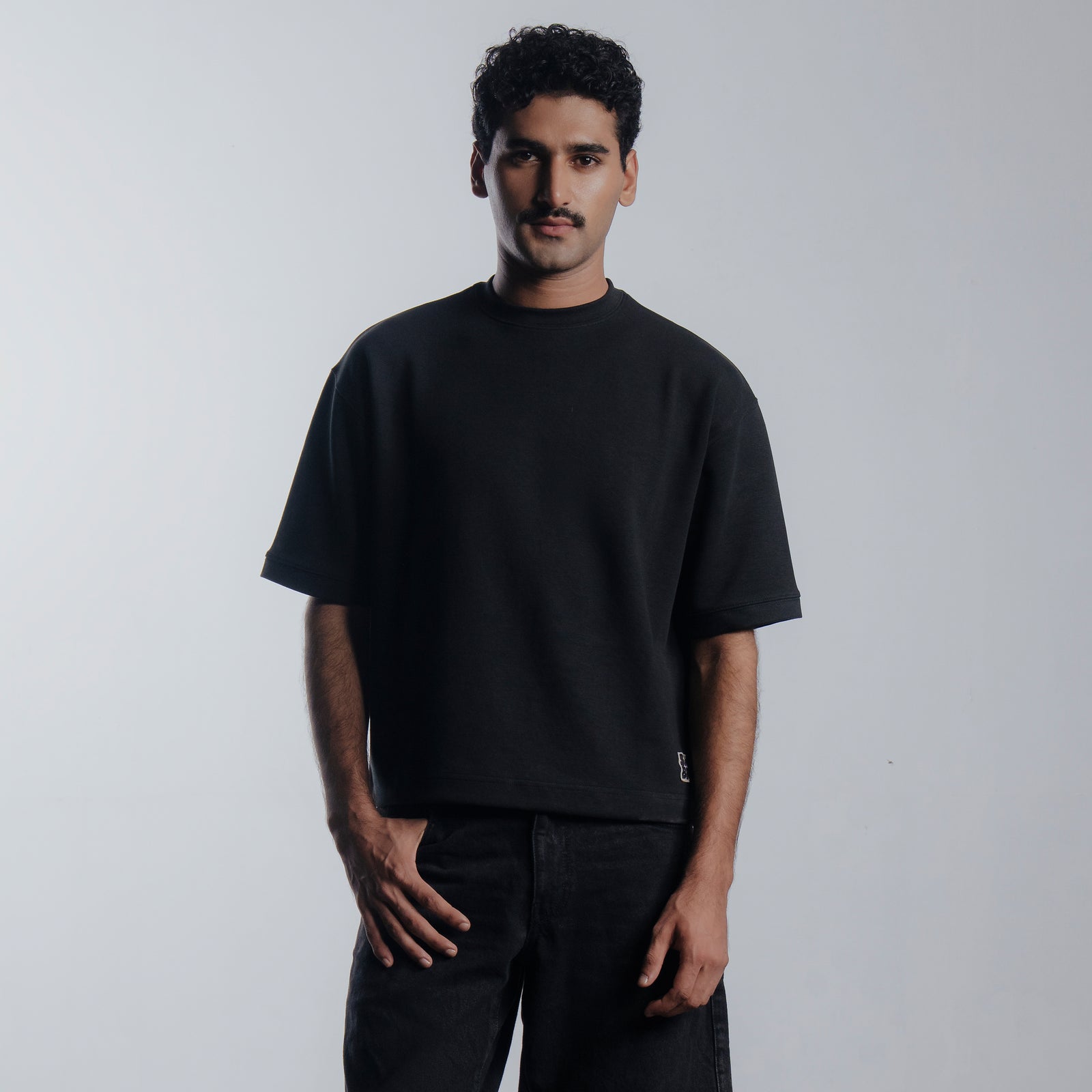 Article 108 // oversized compact sweatshirt