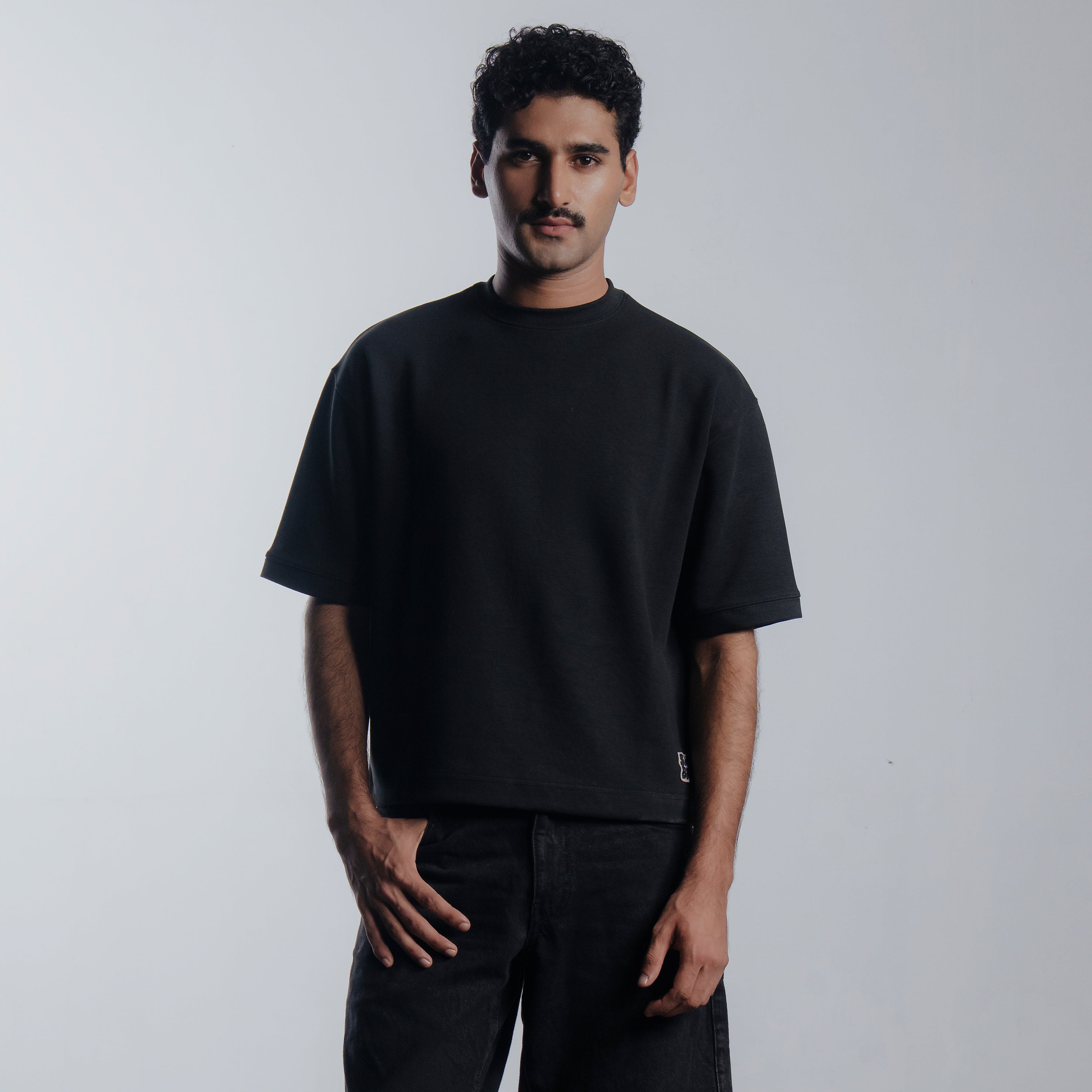 Article 108 // oversized compact sweatshirt