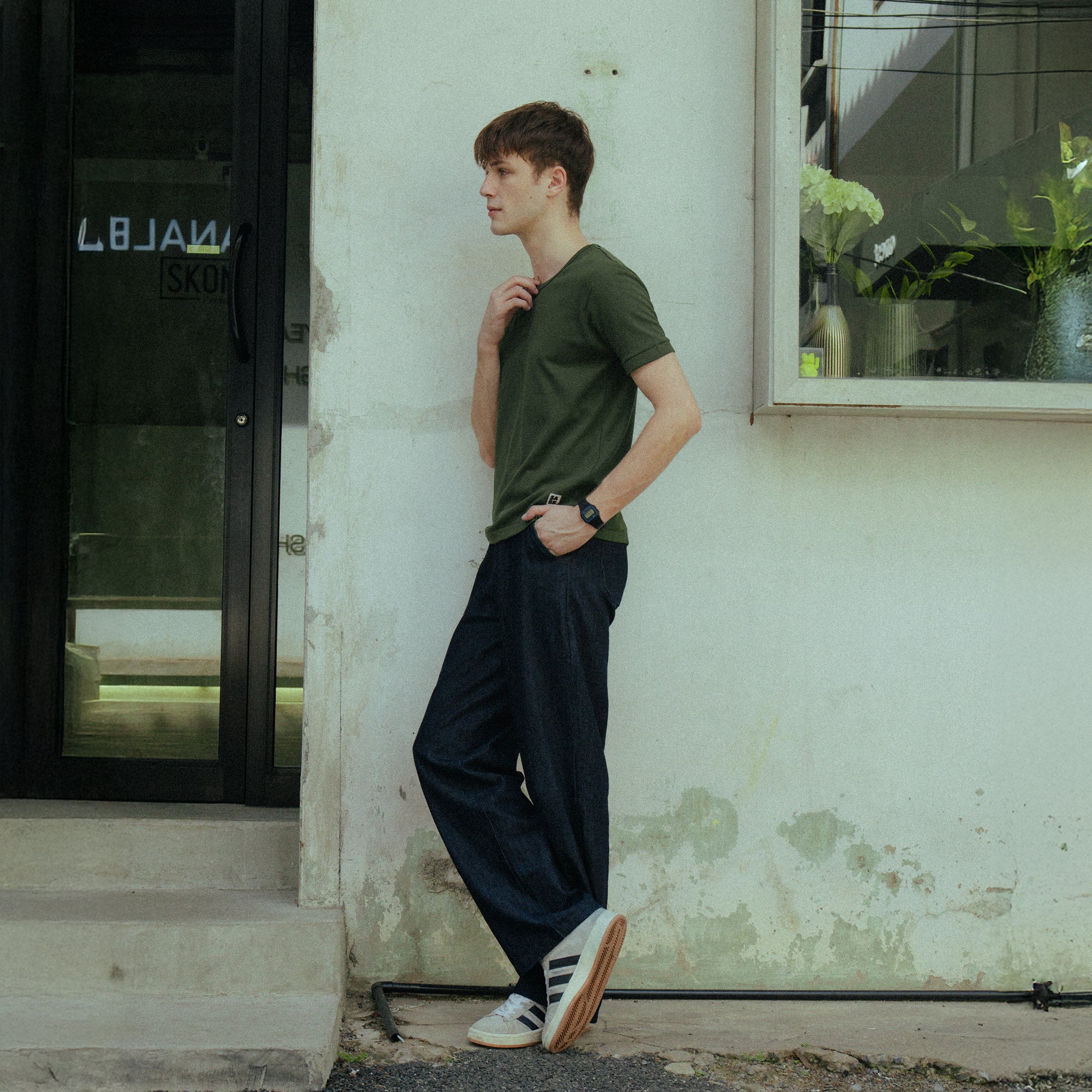 Article 043 // Slim Cropped Shirt