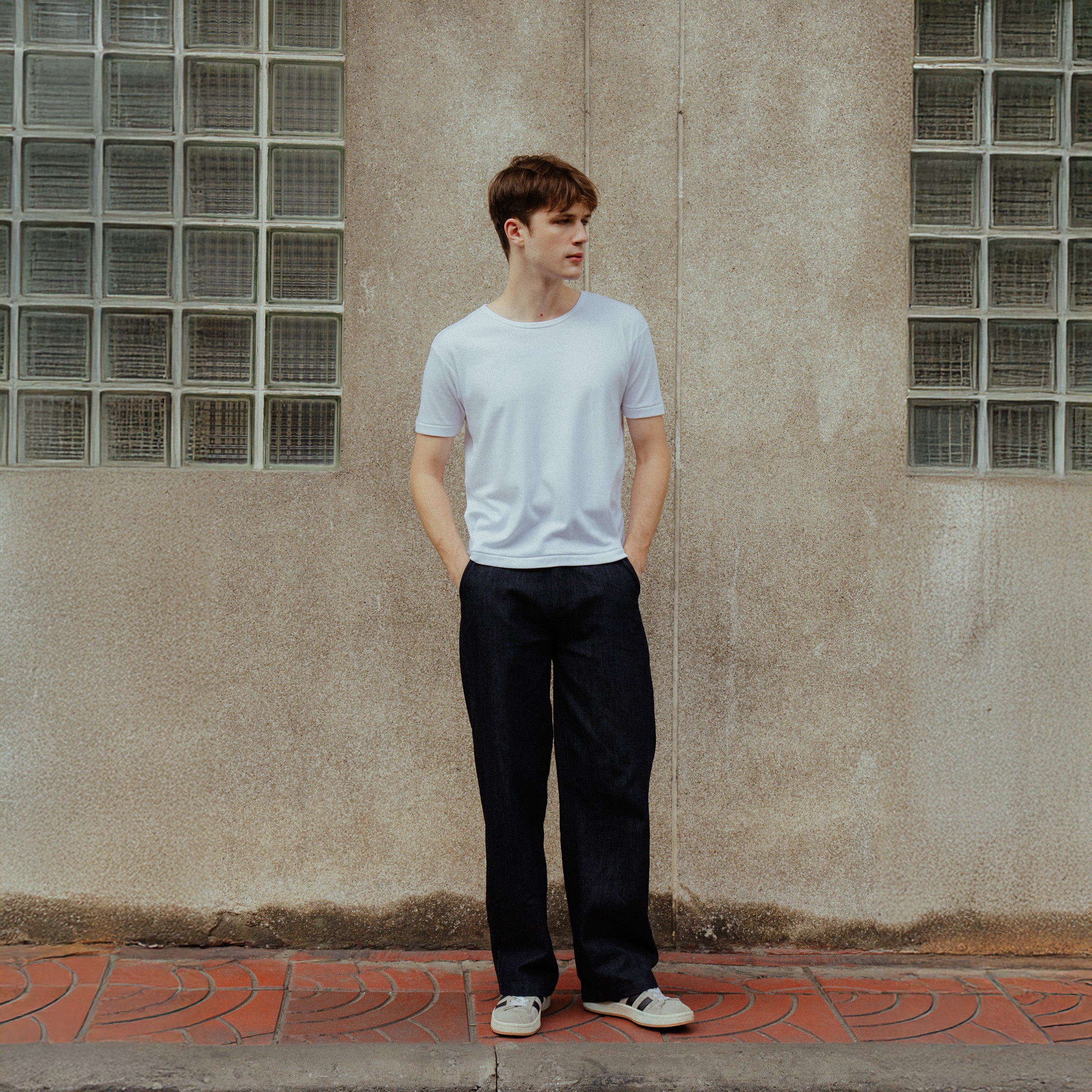 Article 044 // Slim Cropped Shirt