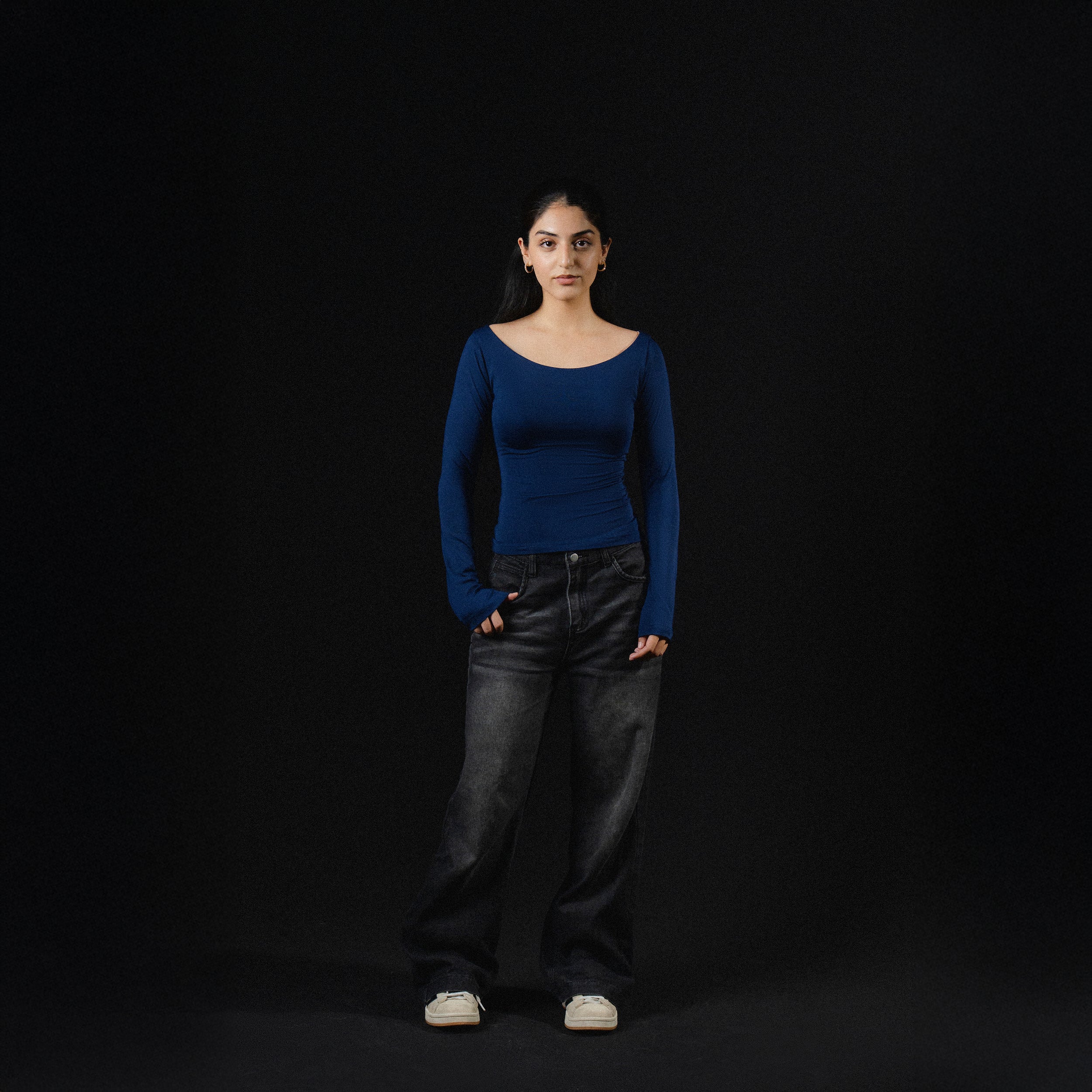 Article 060 // Scoopneck Full Sleeves Top