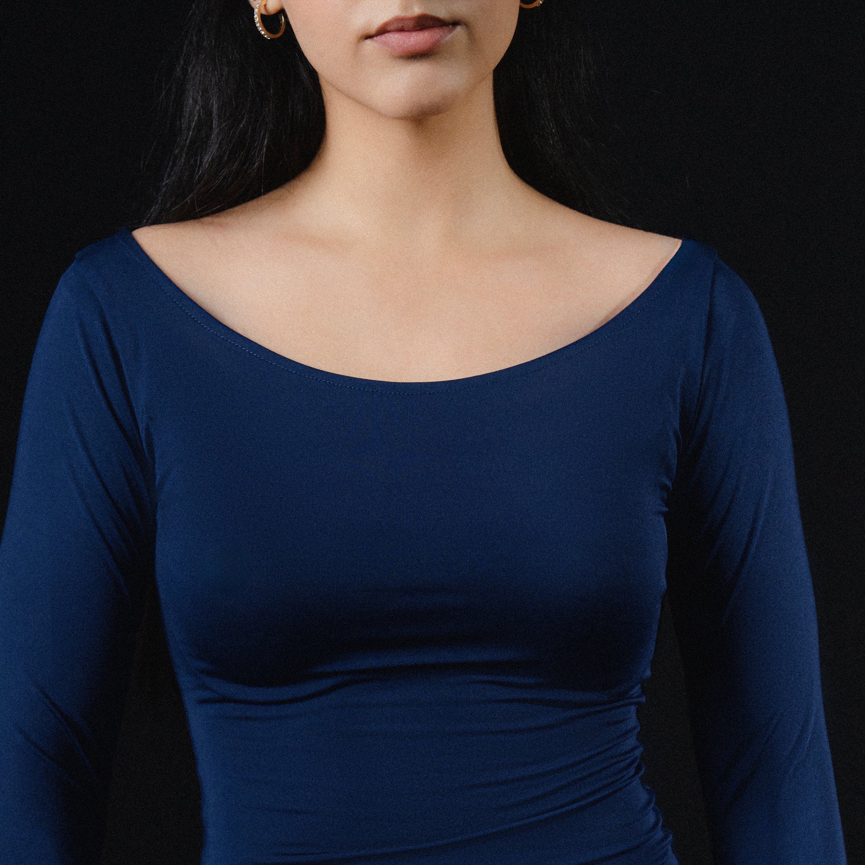 Article 060 // Scoopneck Full Sleeves Top