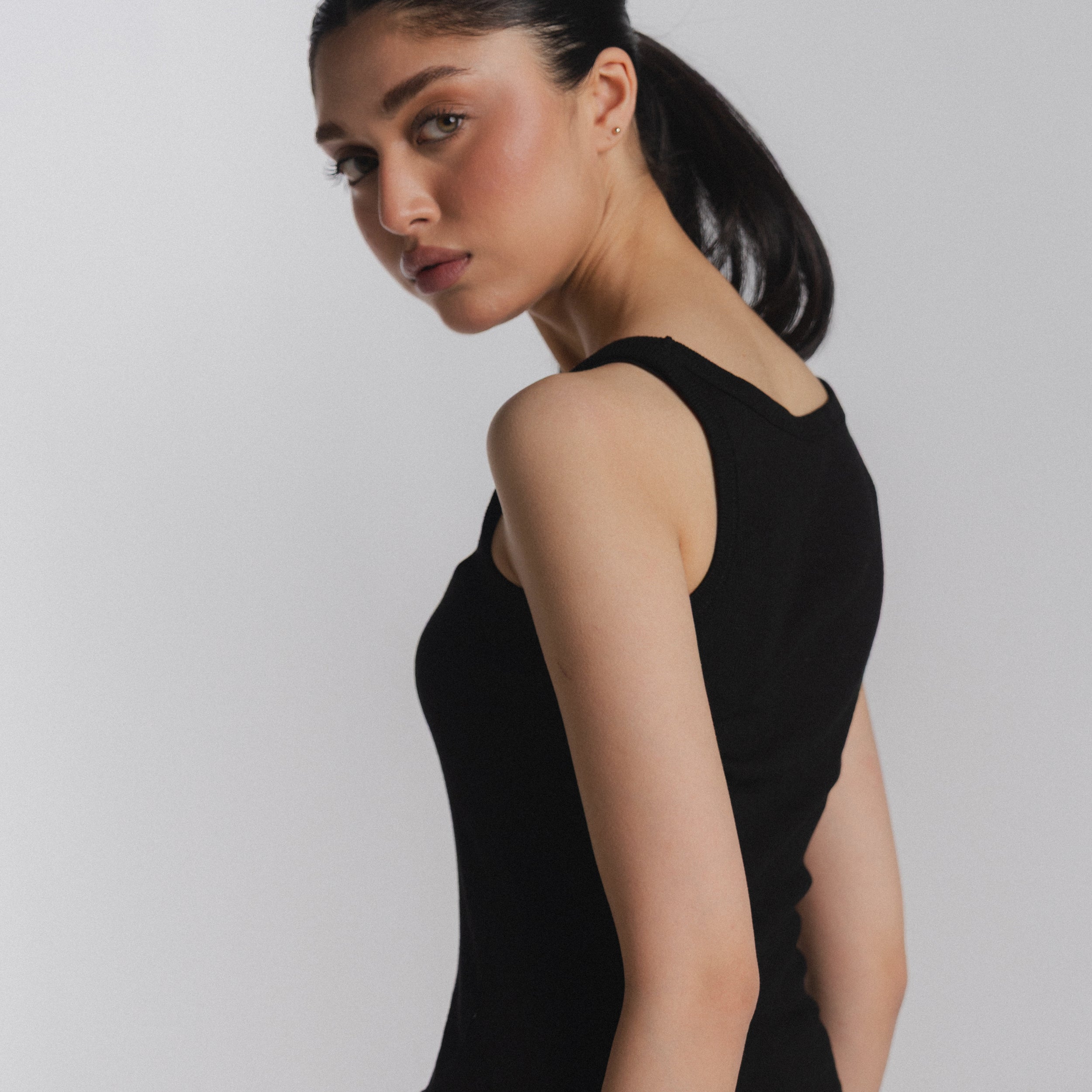 Article 095 // ribbed core tank