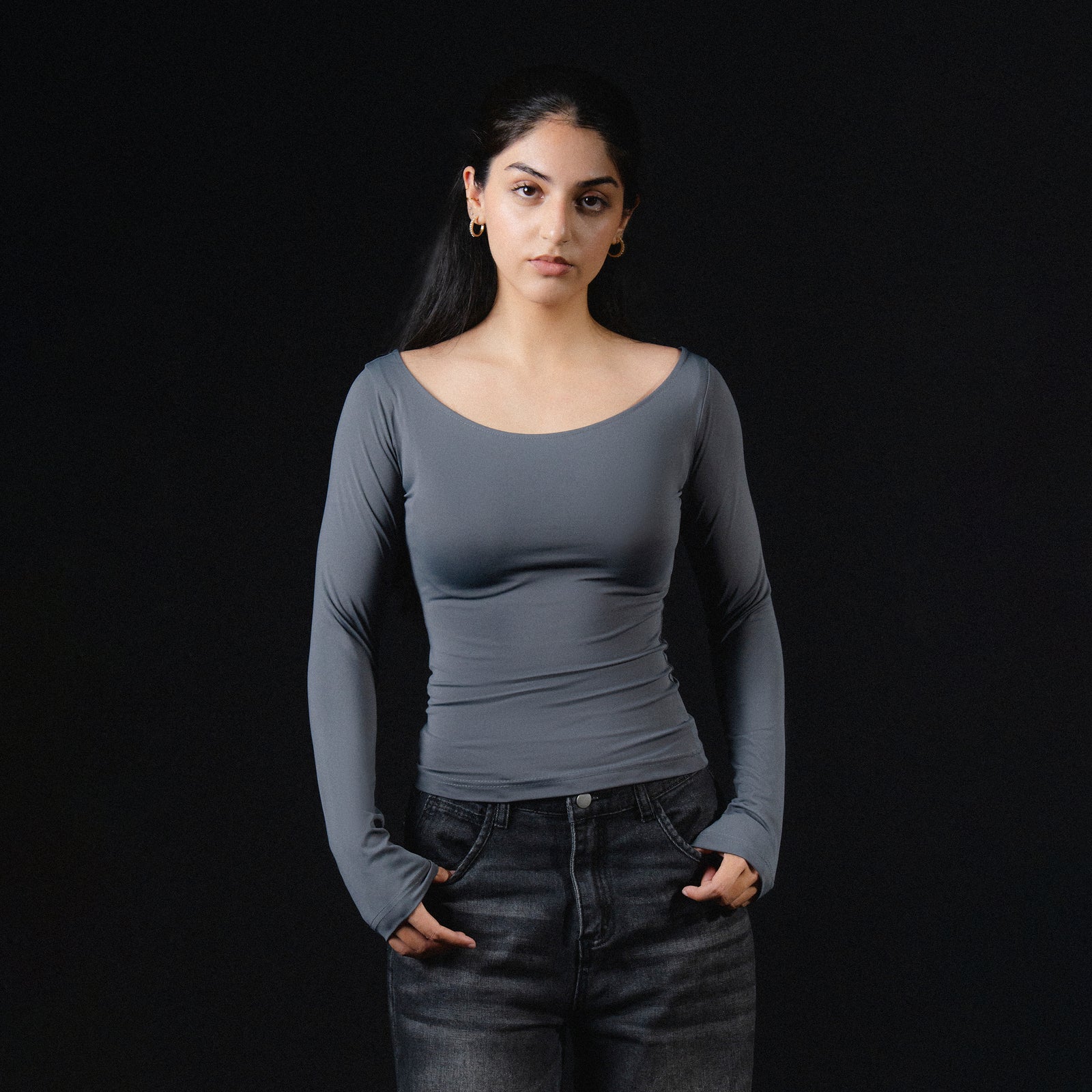 Article 062 // Scoopneck Full Sleeves Top