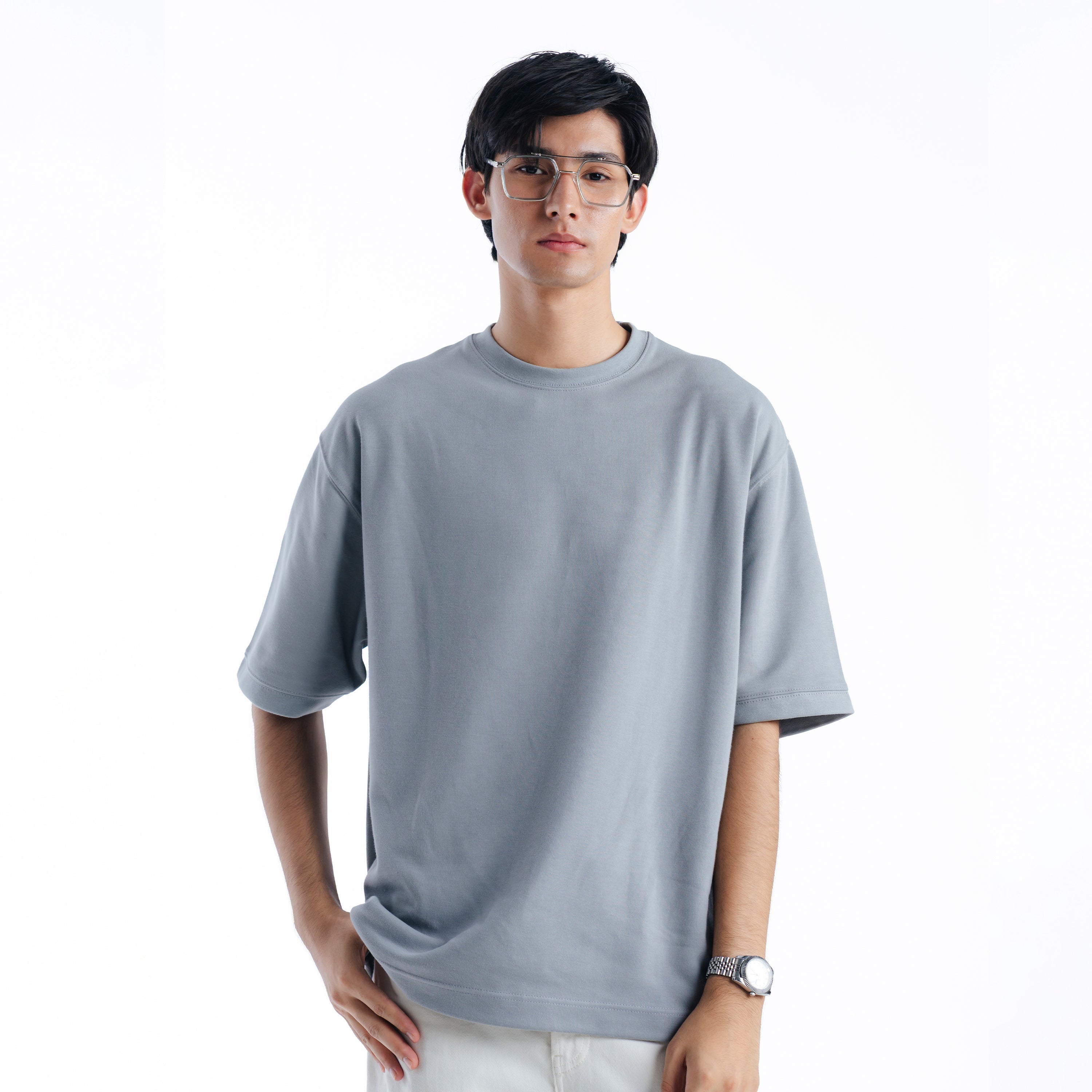 Article 011 // oversized compact sweatshirt