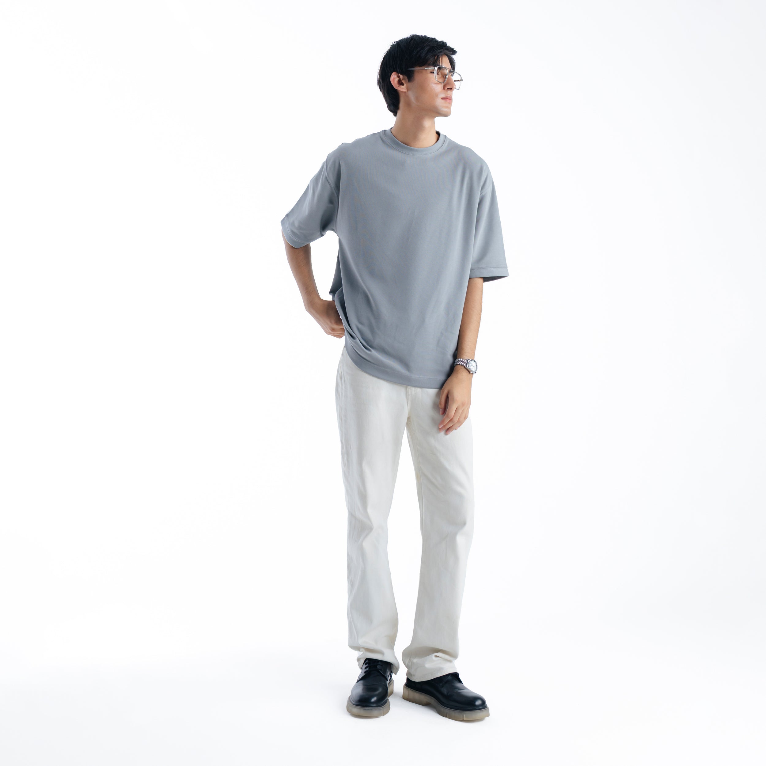 Article 011 // oversized compact sweatshirt