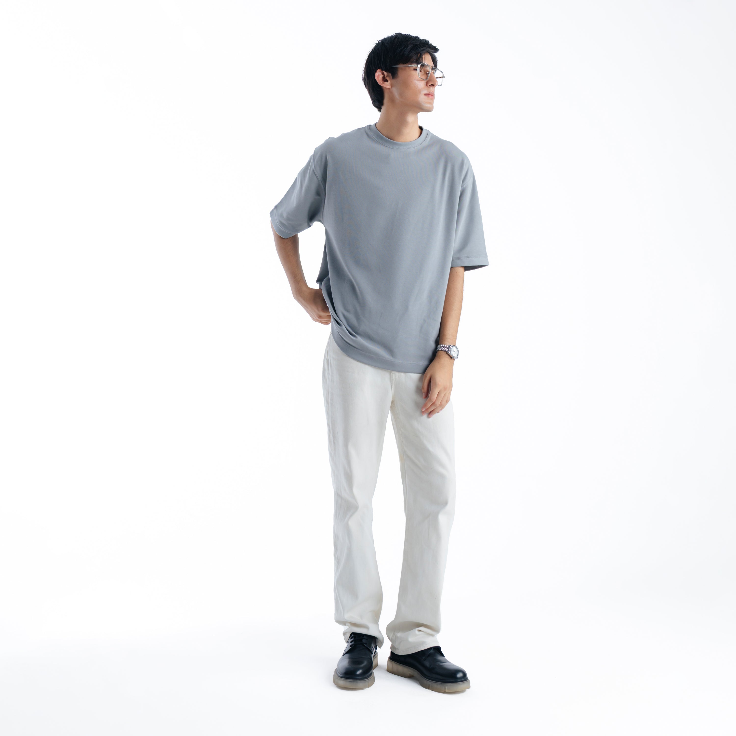 Article 011 // oversized compact sweatshirt