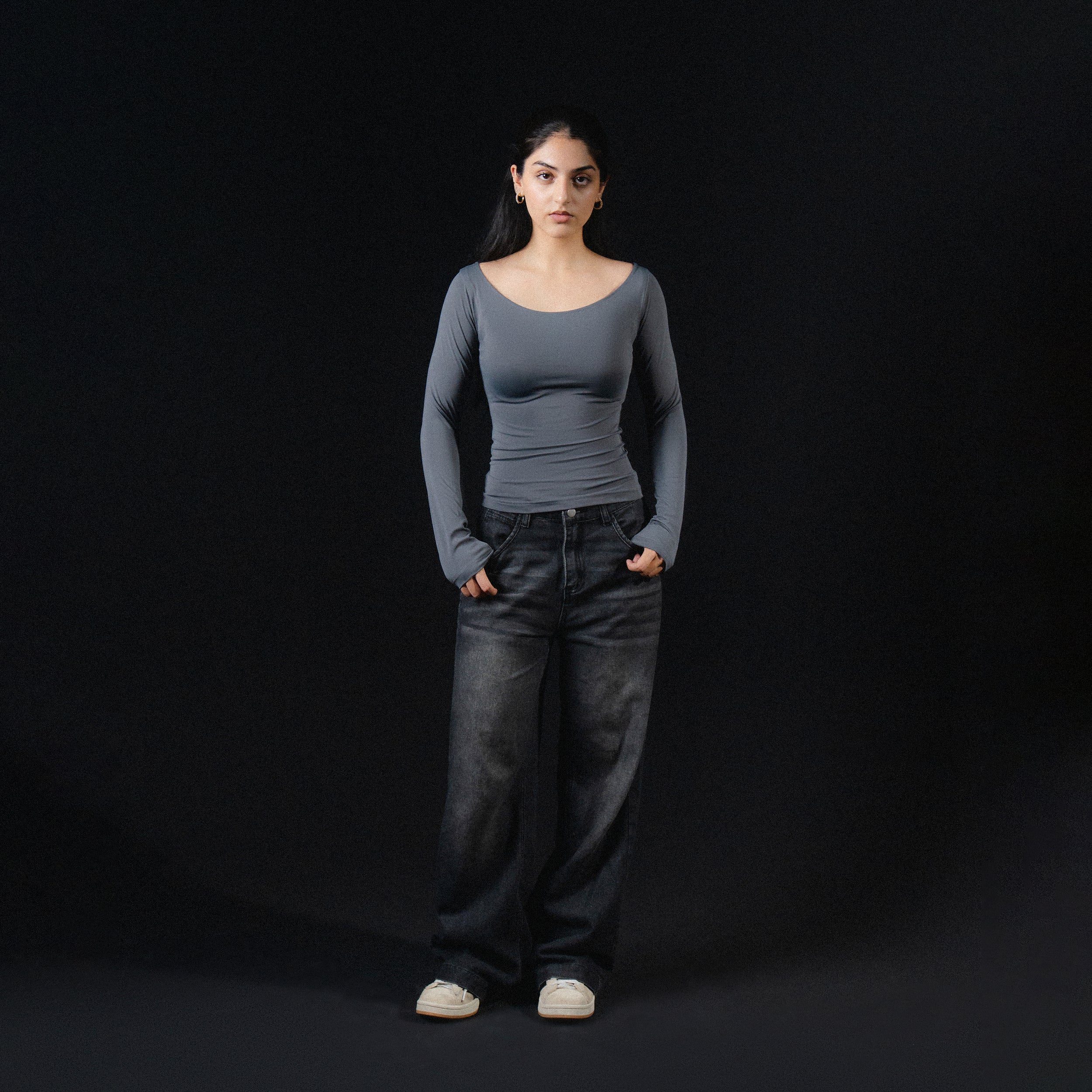 Article 062 // Scoopneck Full Sleeves Top