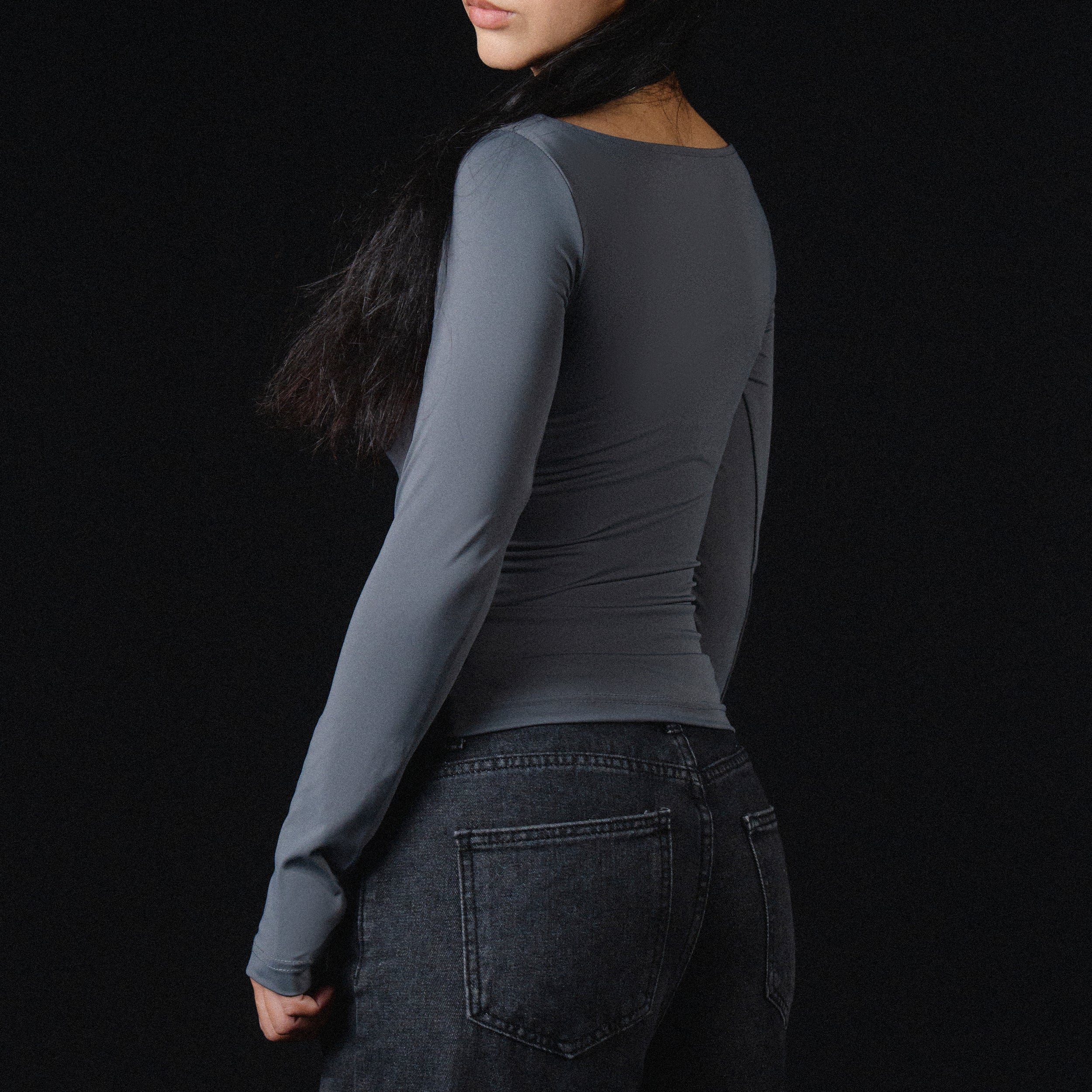 Article 062 // Scoopneck Full Sleeves Top