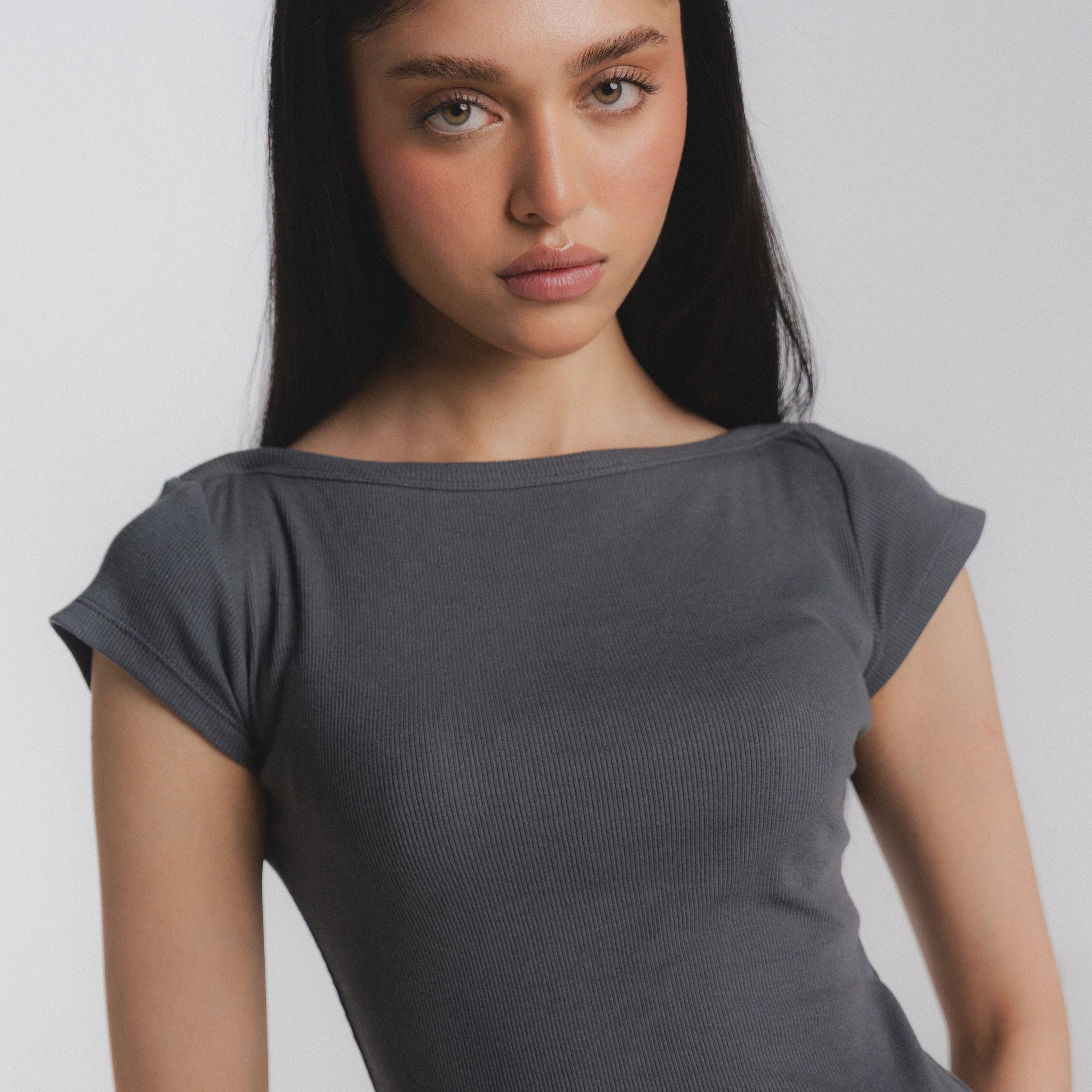 Article 090 // ribbed boatneck top