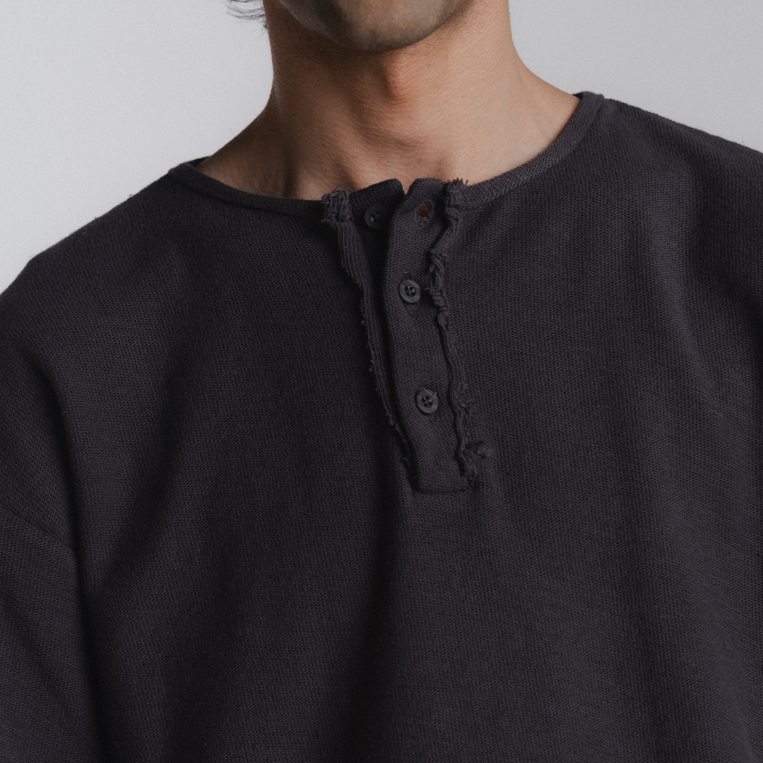 Article 088 // oversized slub henley