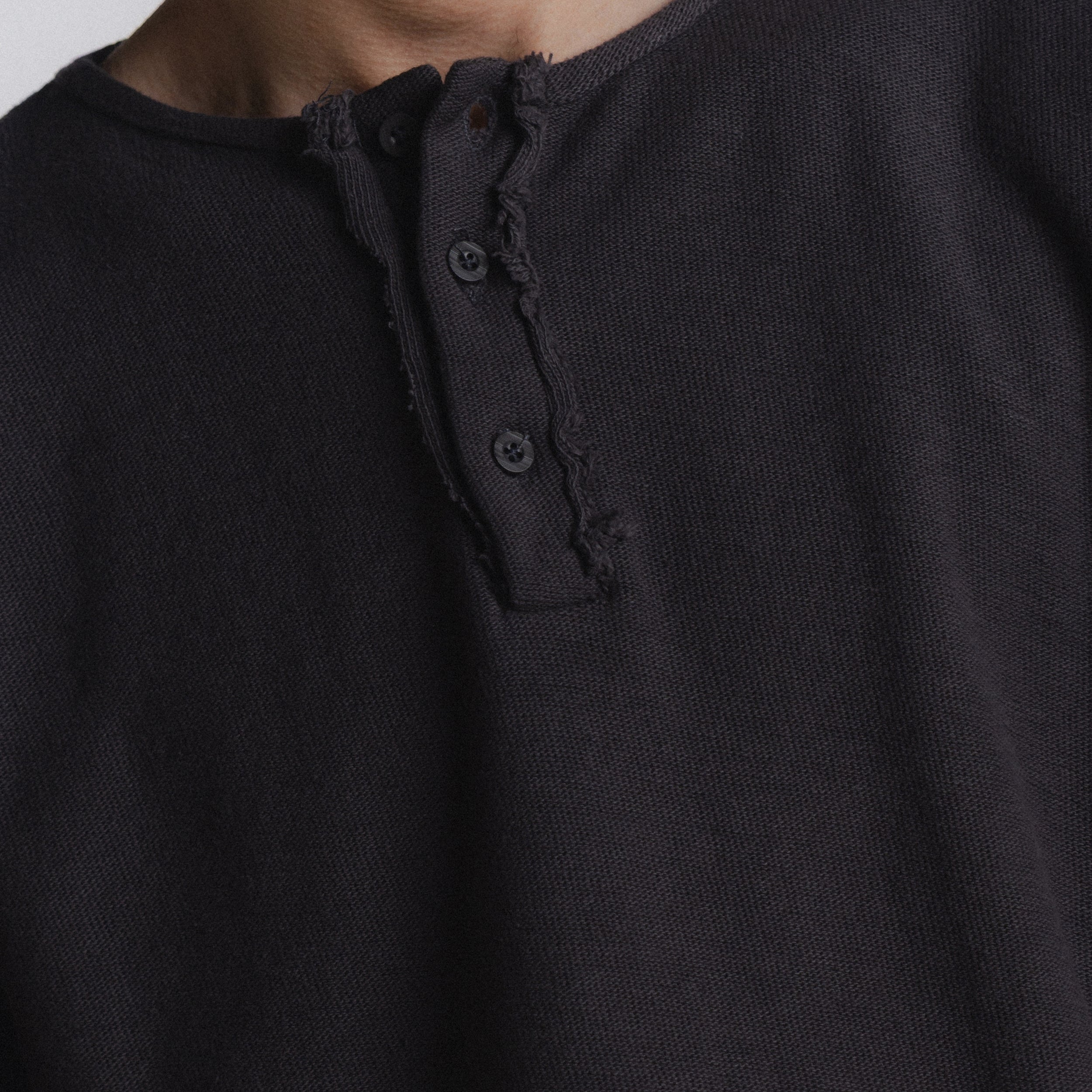 Article 088 // oversized slub henley