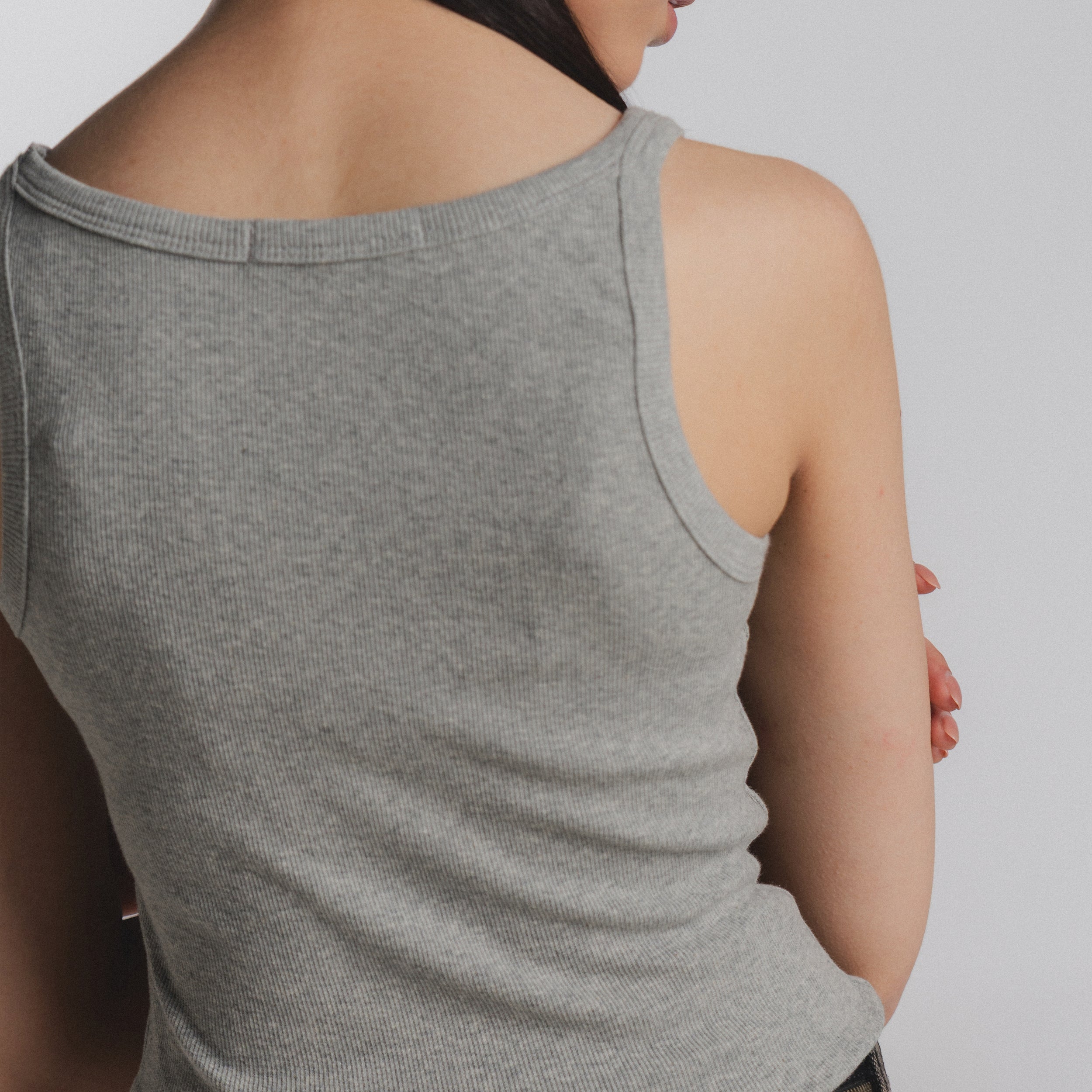 Article 096 // ribbed core tank