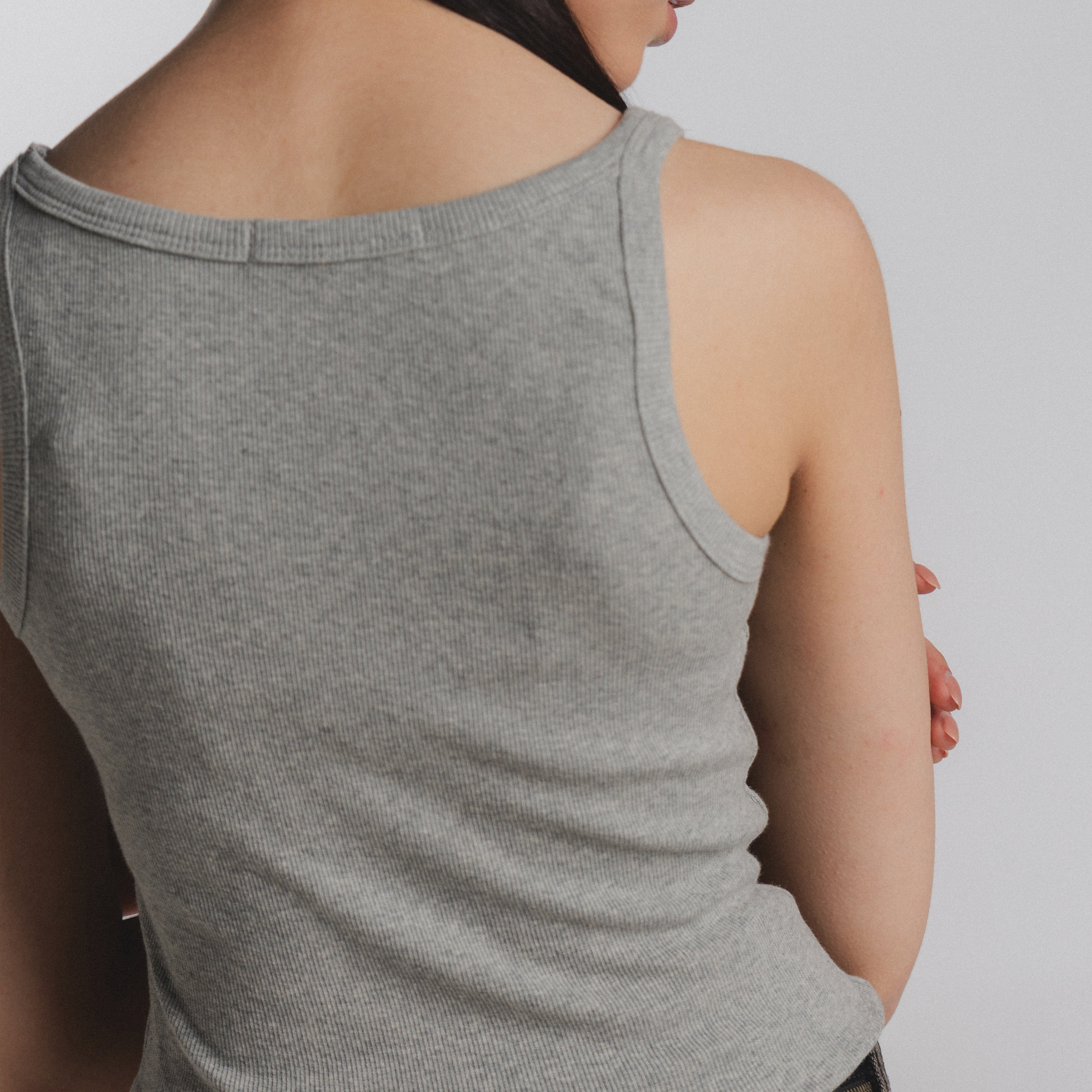 Article 096 // ribbed core tank