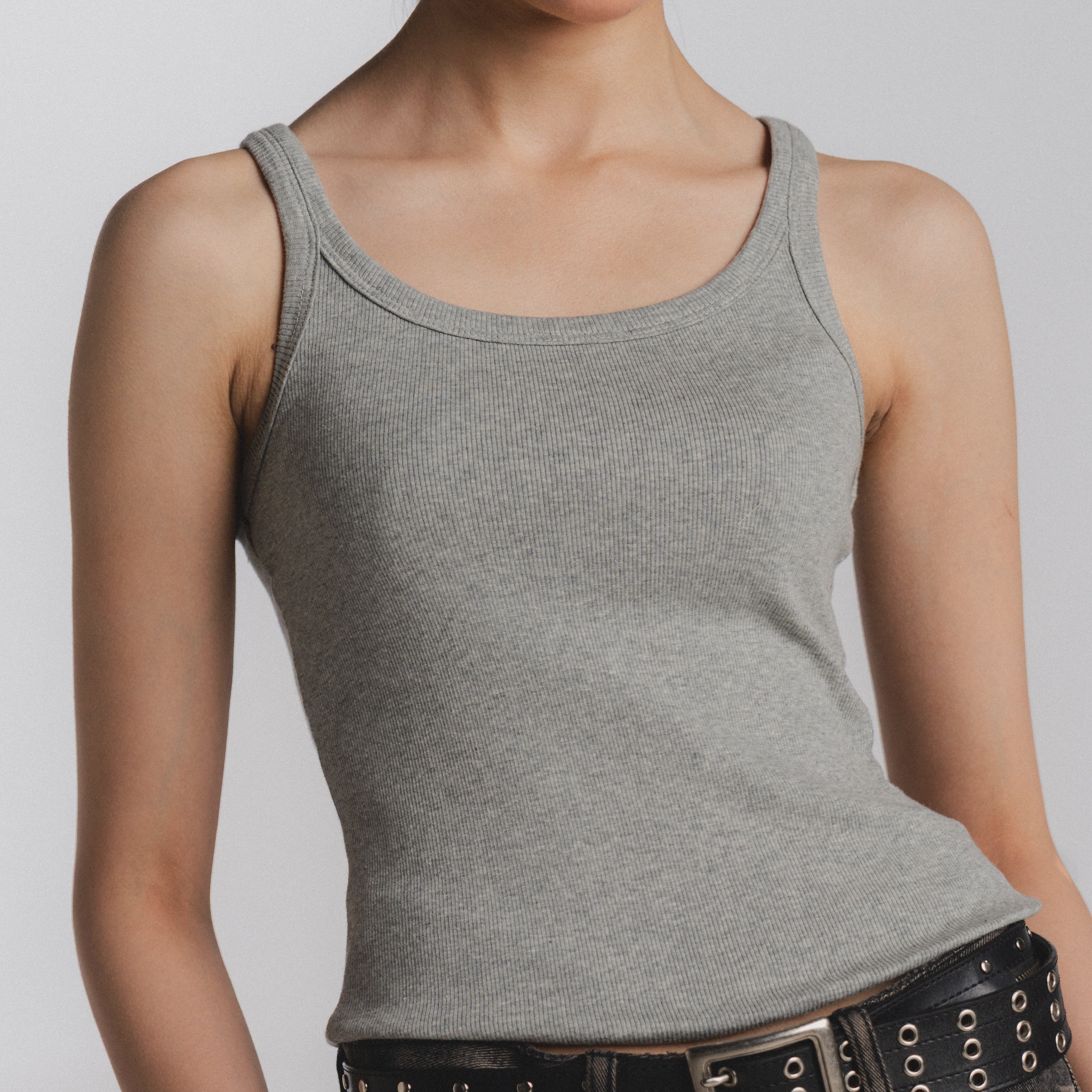 Article 096 // ribbed core tank
