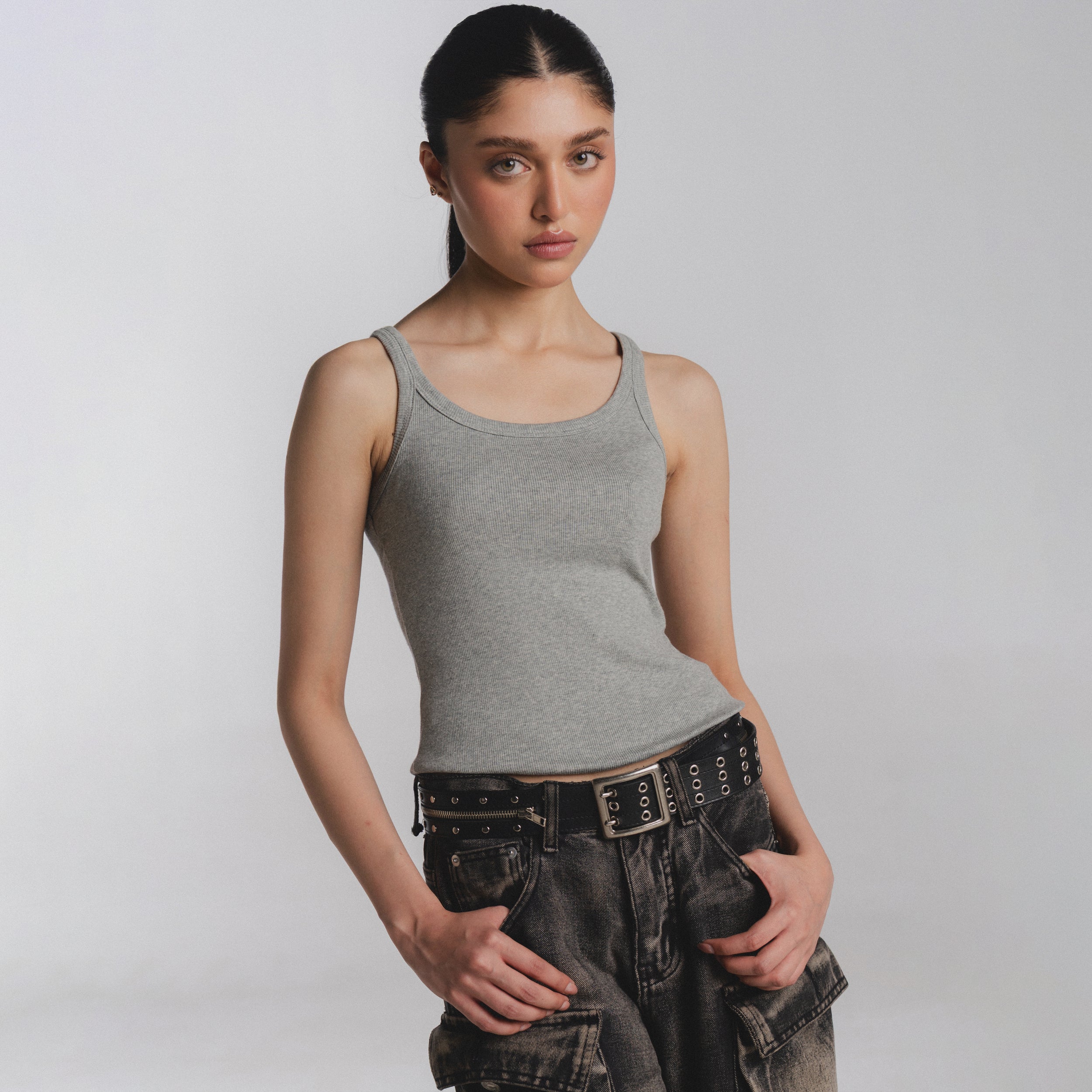 Article 096 // ribbed core tank