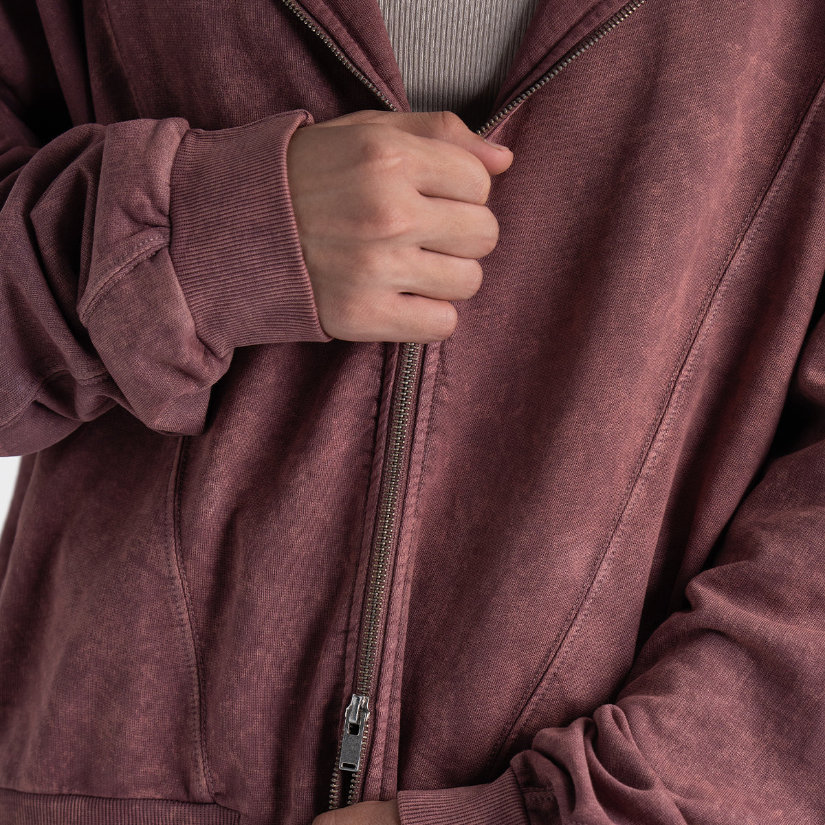 Article 027 // zipper hoodie