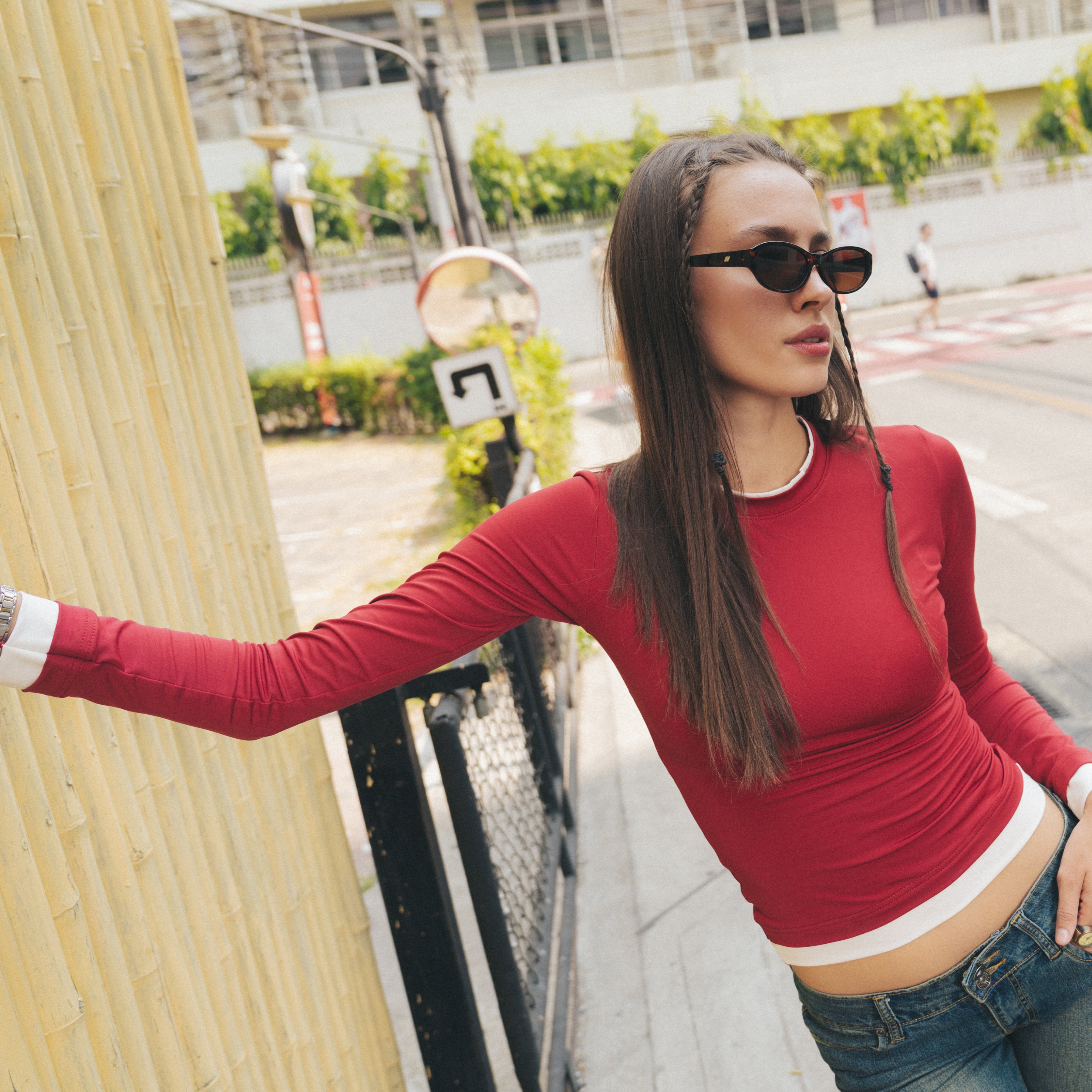 Article 084 // contrast long sleeves