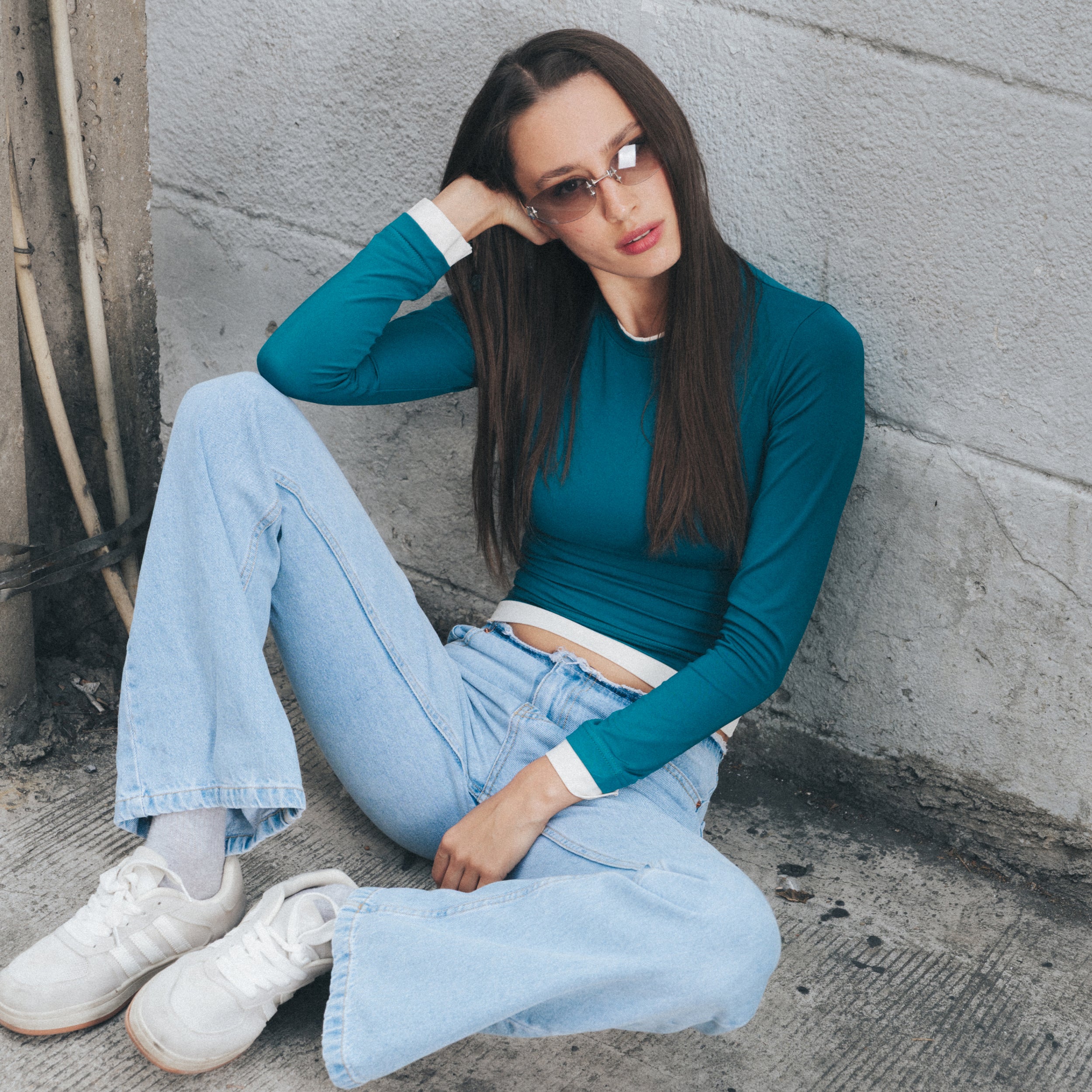 Article 085 // contrast long sleeves