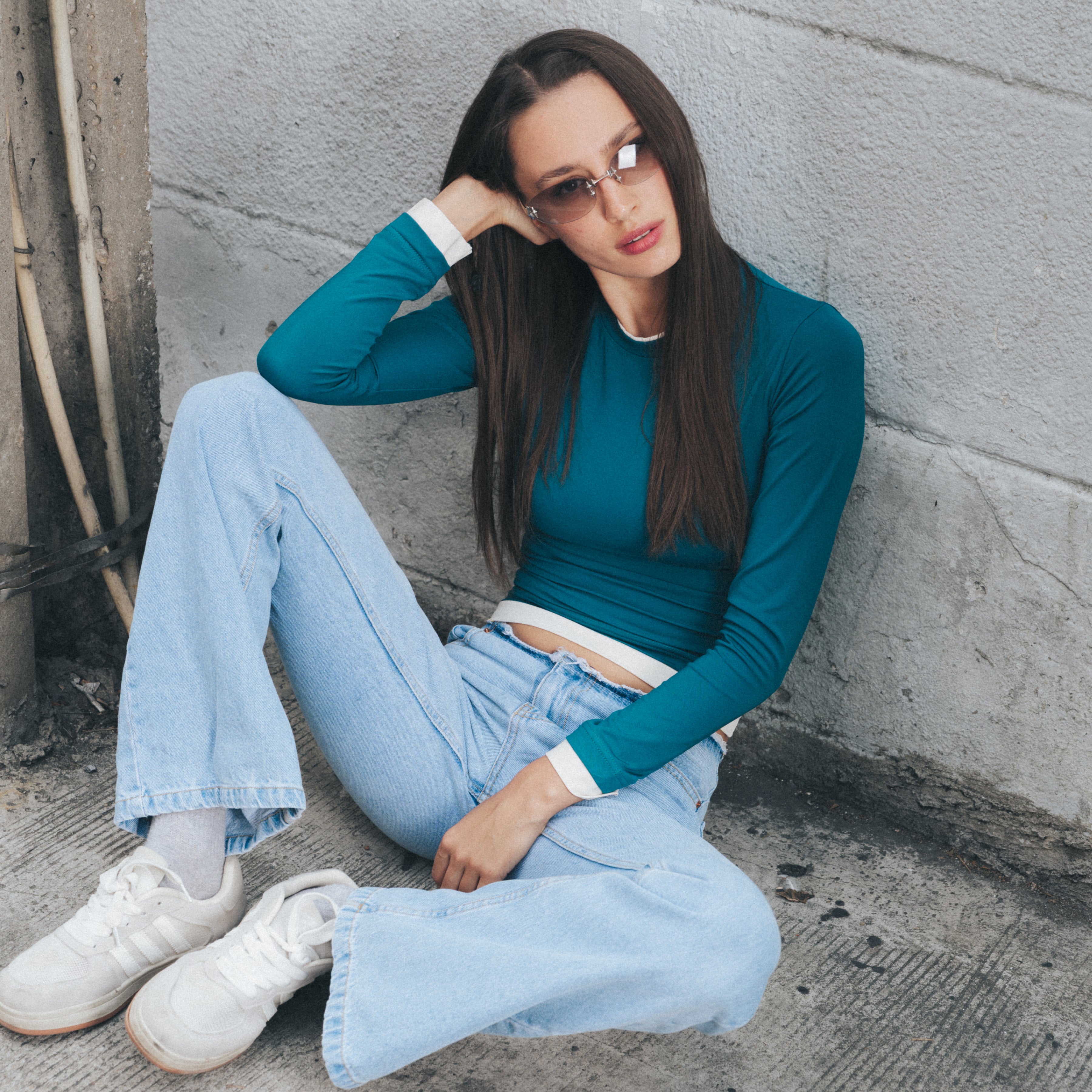 Article 085 // contrast long sleeves